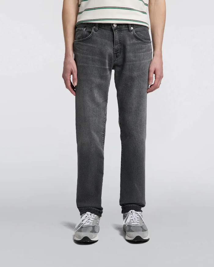 Edwin Regular Tapered Jeans L32 Black Light Used