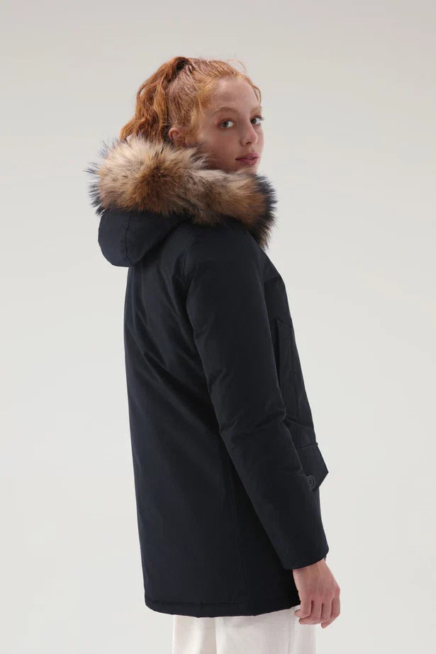 Woolrich Woman Arctic Parka in Ramar with Detachable Fur Trim Dark Navy