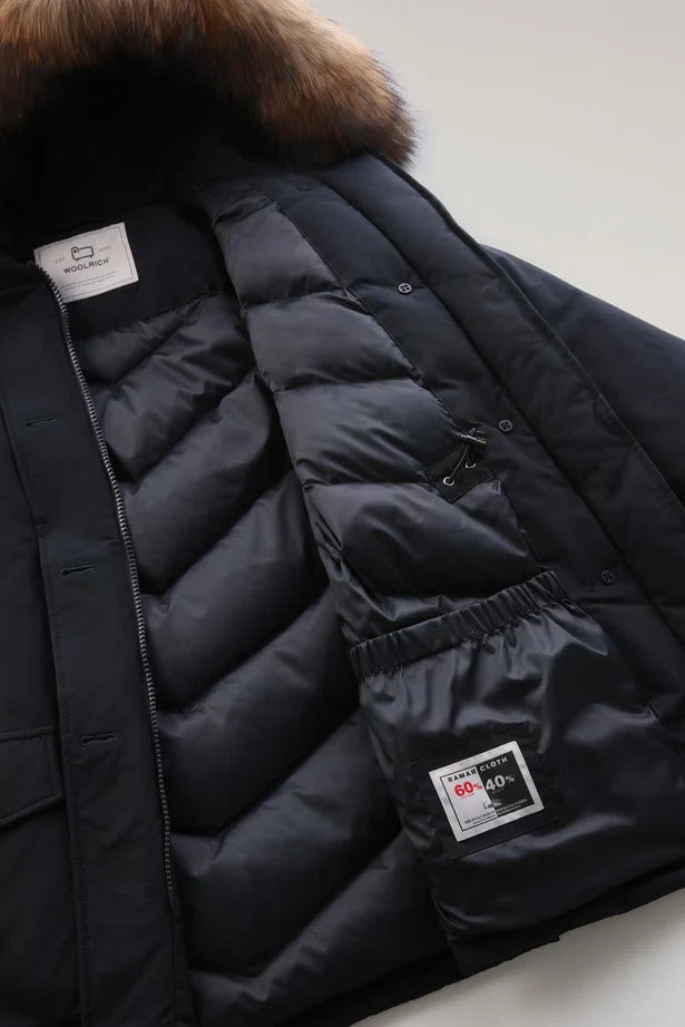 Woolrich Woman Arctic Parka in Ramar with Detachable Fur Trim Dark Navy