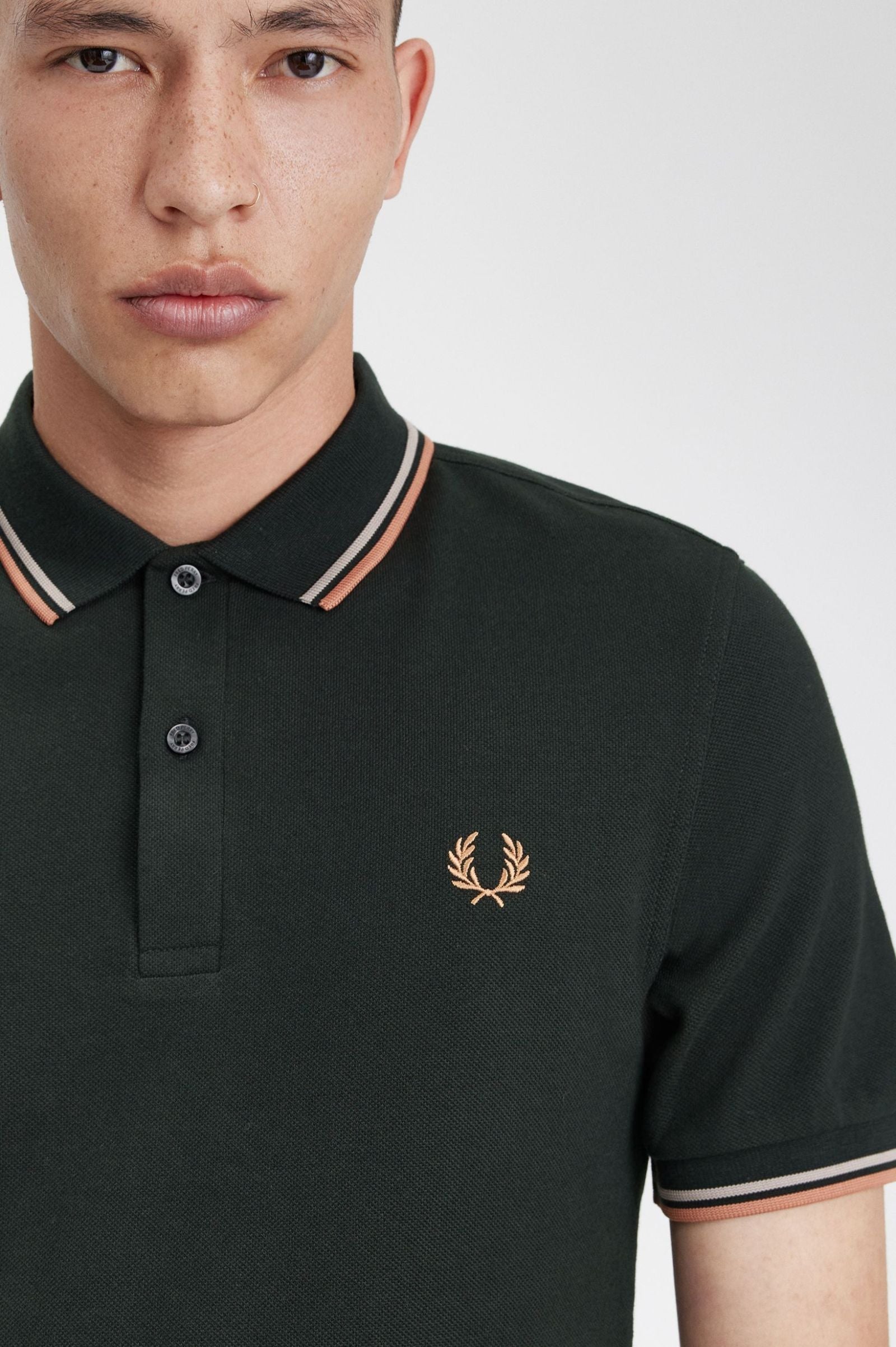 Fred Perry Slim Fit Twin Tipped Polo Night Green / Warm Grey / Light Rust