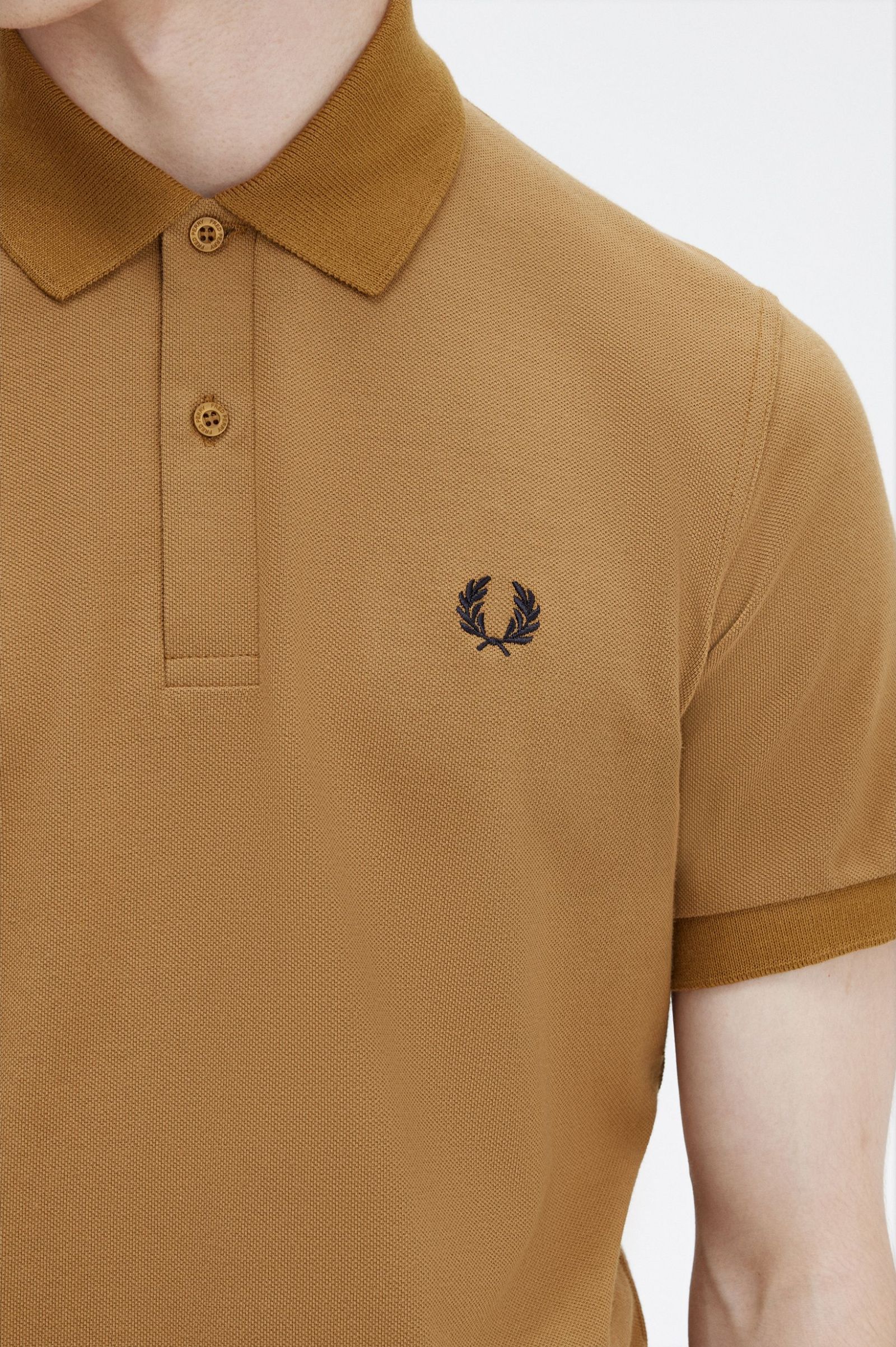 Fred Perry Reissues Original Plain Polo Dark Caramel / Navy