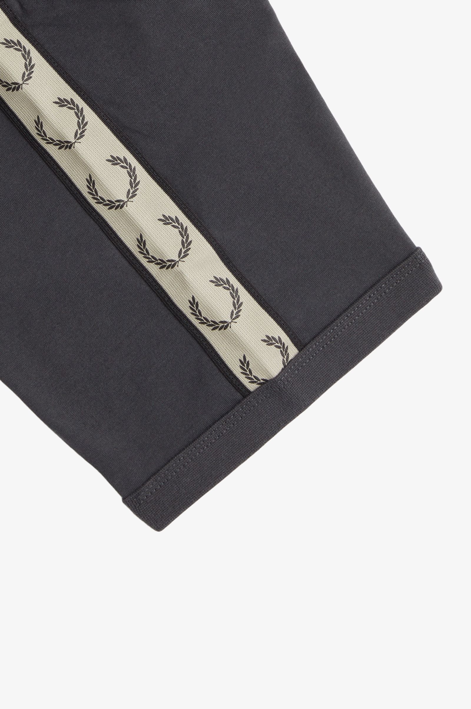 Fred Perry Taped Ringer T-Shirt Anchor Grey / Black