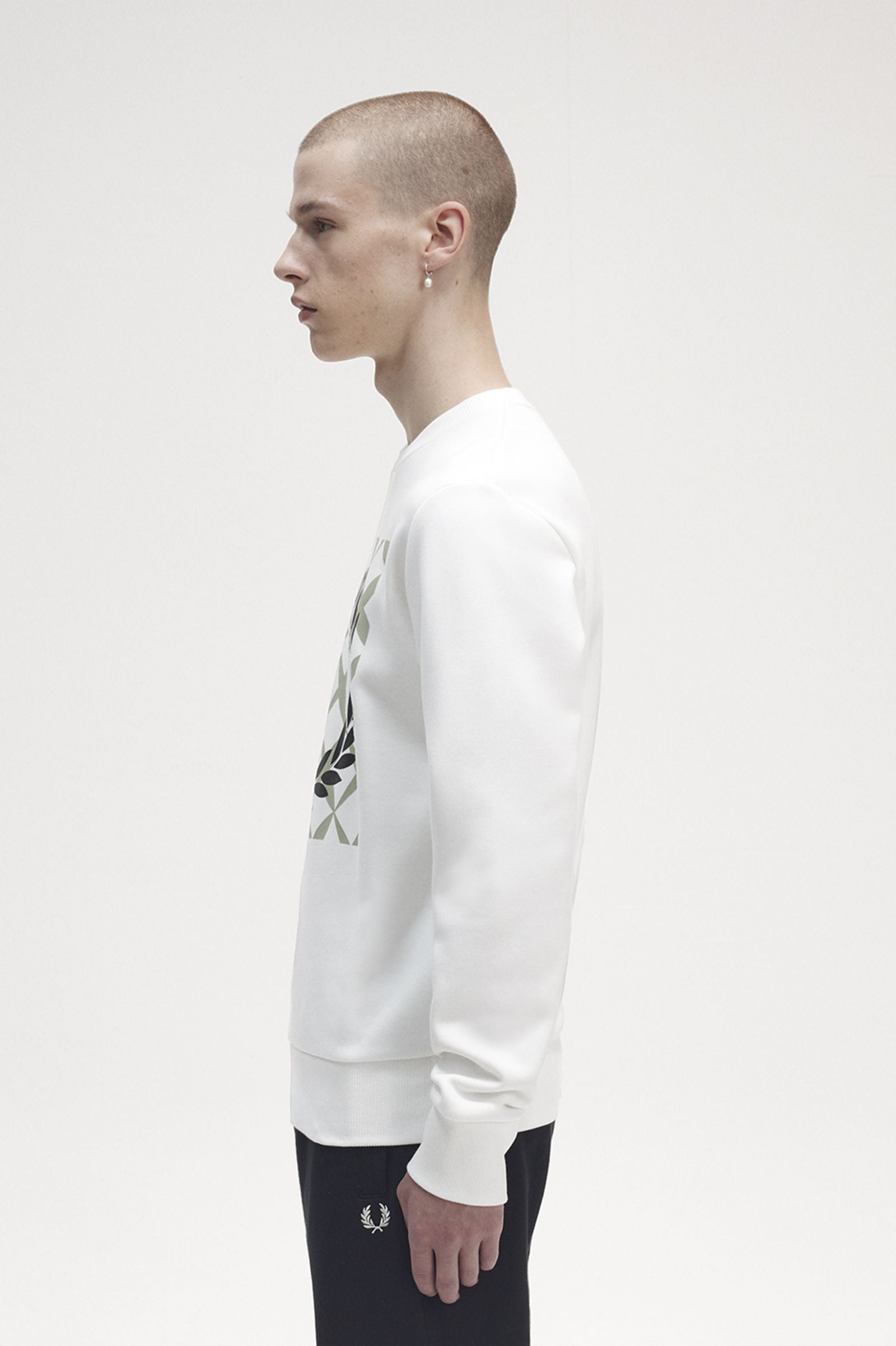 Fred Perry Crew Sweat Graphic Cross Stitch White