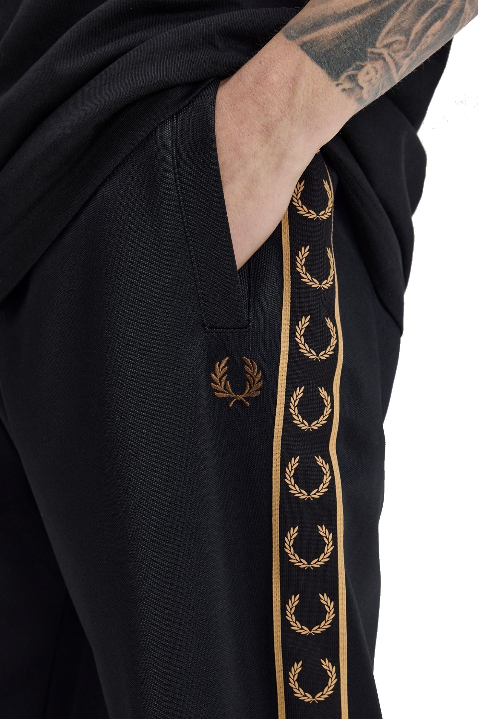 Fred Perry Taped Track Pant Black / Champagne