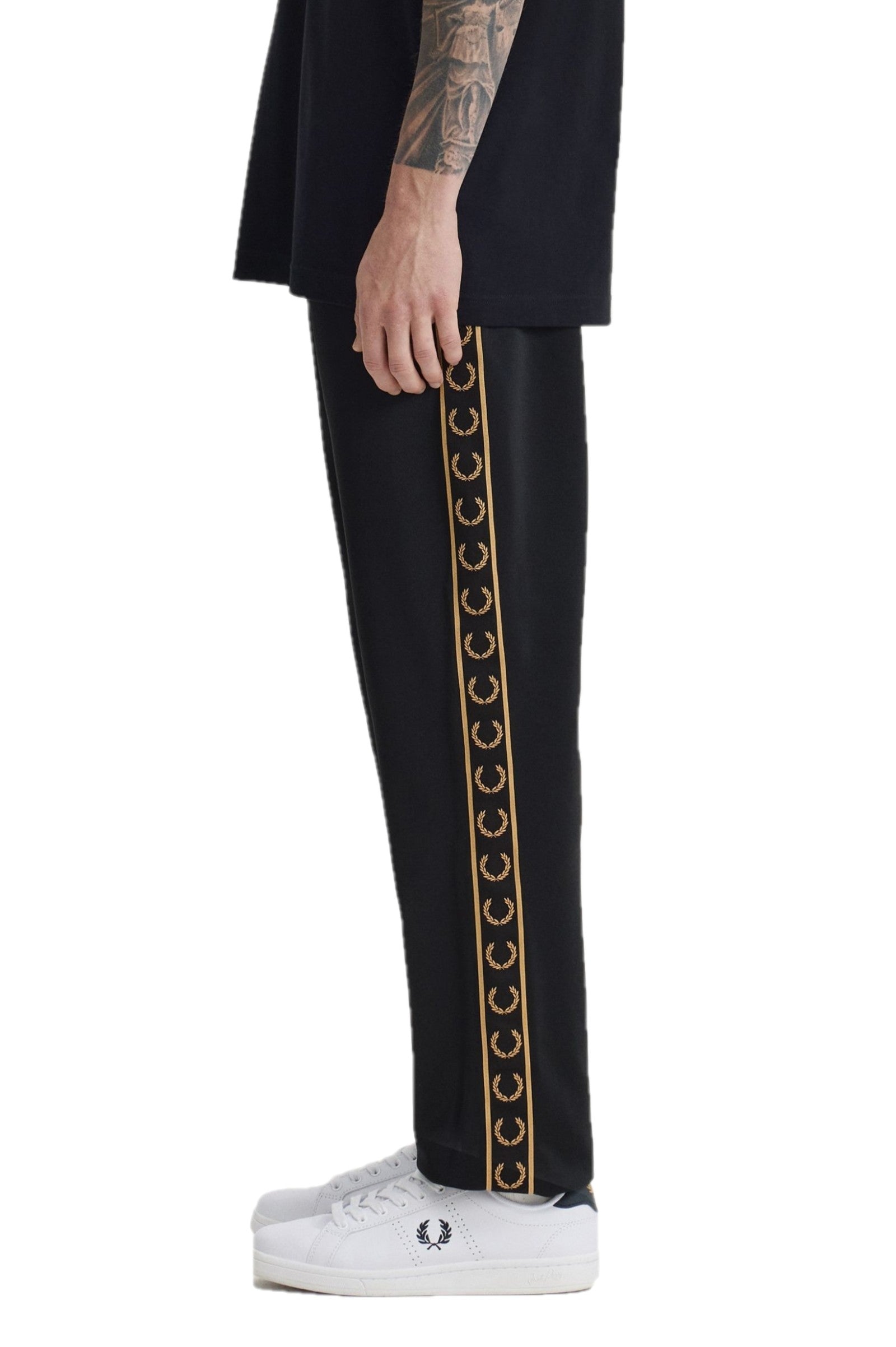 Fred Perry Taped Track Pant Black / Champagne