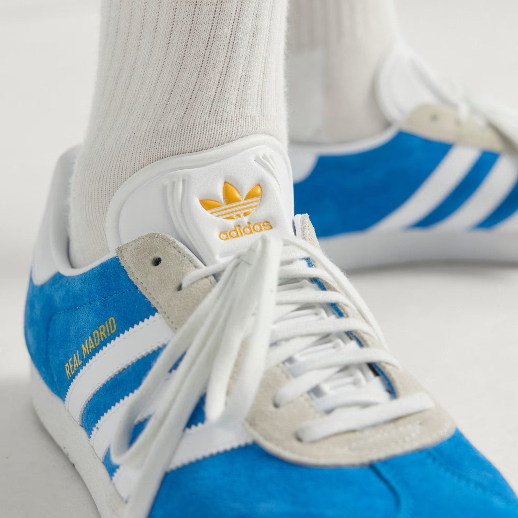 Adidas Gazelle Real Madrid JR4158 Blue Bird / Cloud White / Crew Yellow