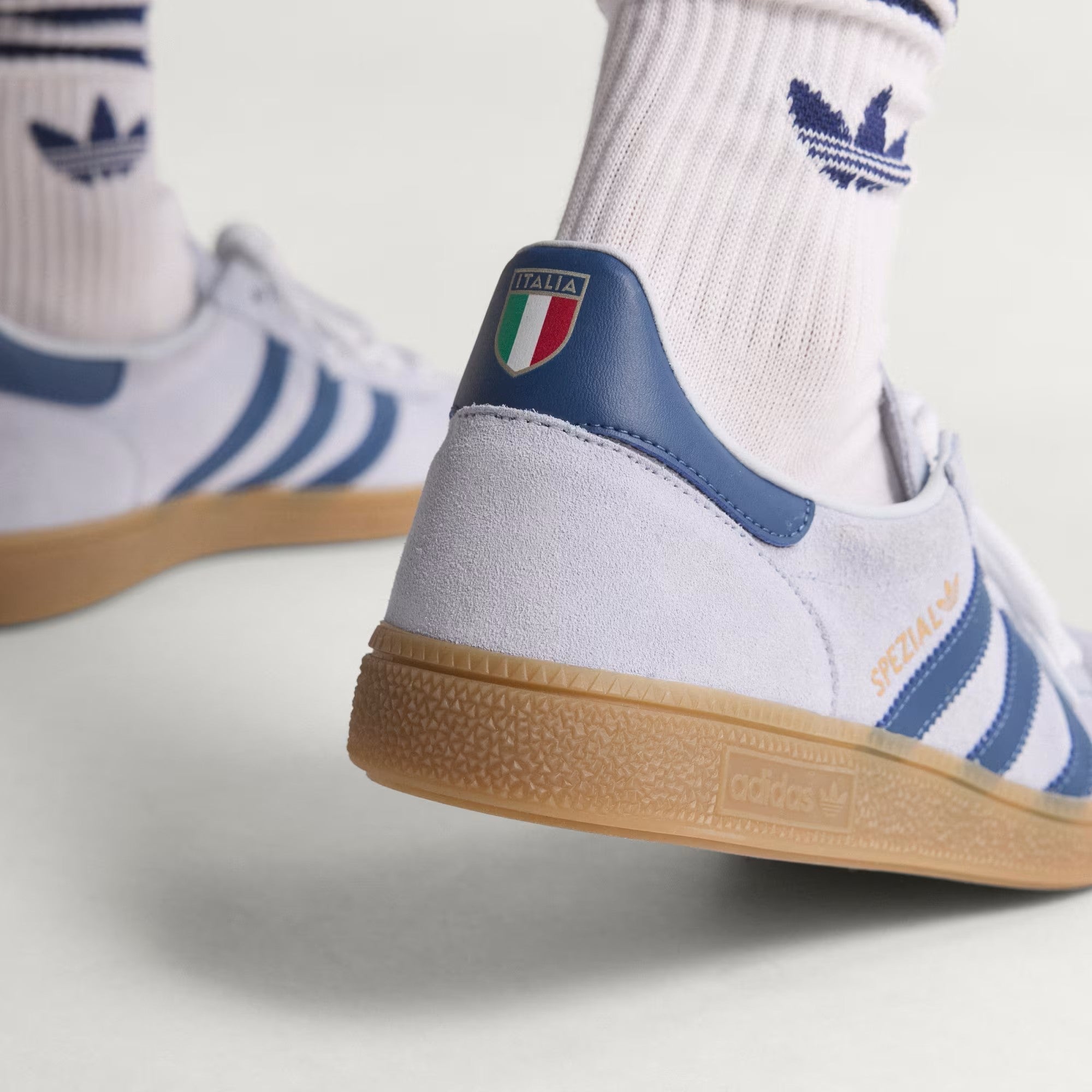 Adidas Italy Handball Spezial HP3671 Light Blue / Blue / Gum