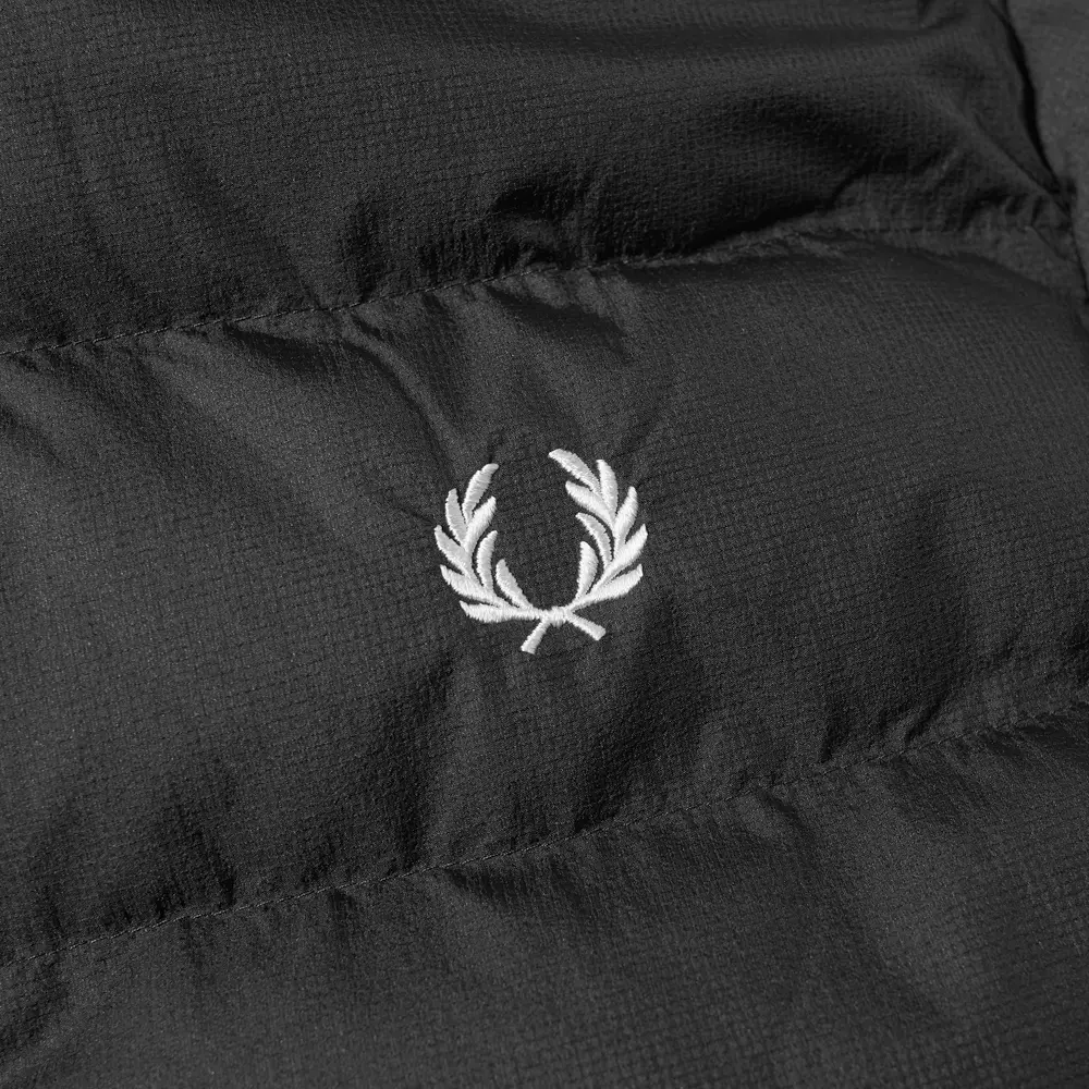 Fred Perry Hooded Insulated Jacket Black